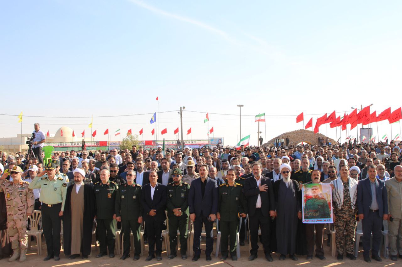 آیین گرامیداشت عملیات محرم در یادمان شهدای شرهانی برگزار شد آیین گرامیداشت عملیات محرم در یادمان شهدای شرهانی برگزار شد
